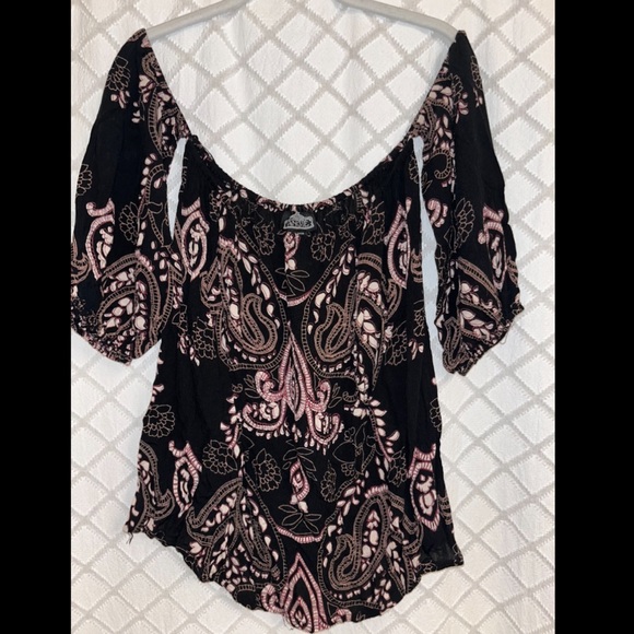 Tunic - Picture 2 of 3